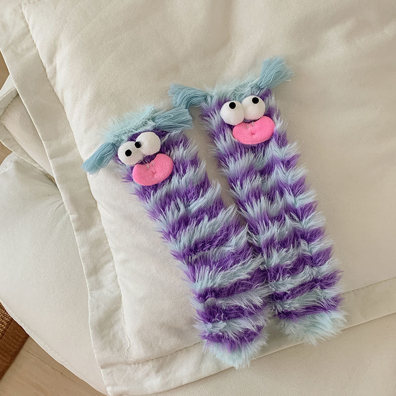 Seltsam aussehende Flauschsocken