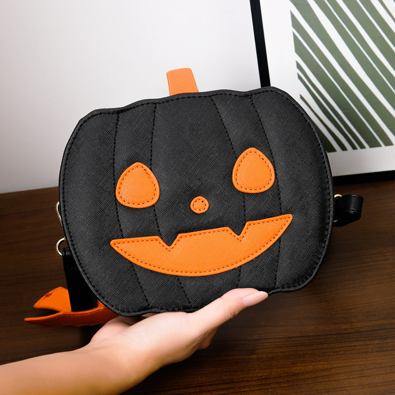 Bolso bandolera con forma de calabaza de Halloween