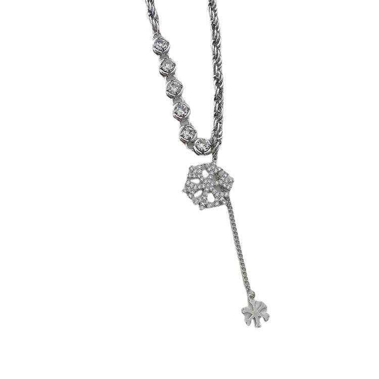 Temperament Personality Micro-set Zircon Snowflake Pendant Necklace